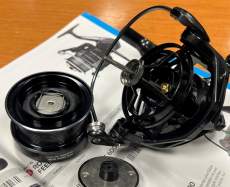 ROLLE SENSAS PRO MATCH 3500, 90cm pro Kurbelumdrehung, Modell 2025